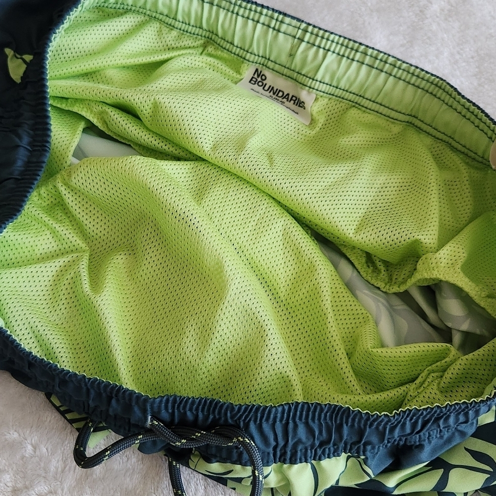 π΄ No Boundaries Menβs Tropical Swim Shorts β Size XL (40β42), NWT, 6β Inseam - Picture 13 of 15